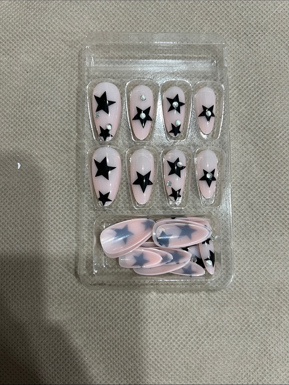 Press On Nail Set in Light Pink with Black Stars